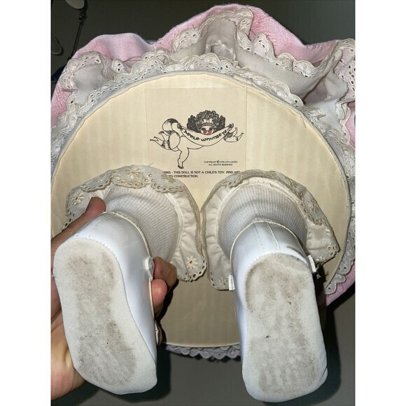 Lita Gates Apple Whimseys "The Promenade" Vintage 1992 24 Of 100 By Teri Kline - Picture 8 of 9